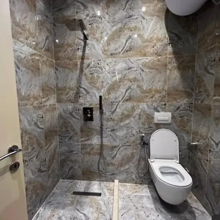 Esk Houz Apartment